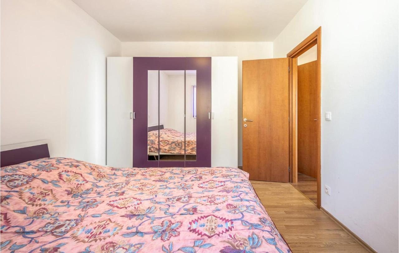 Stunning Apartment In Crikvenica With Wifi Eksteriør bilde